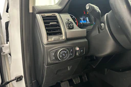 valkoinen Ford Ranger 2021 kuva 26.