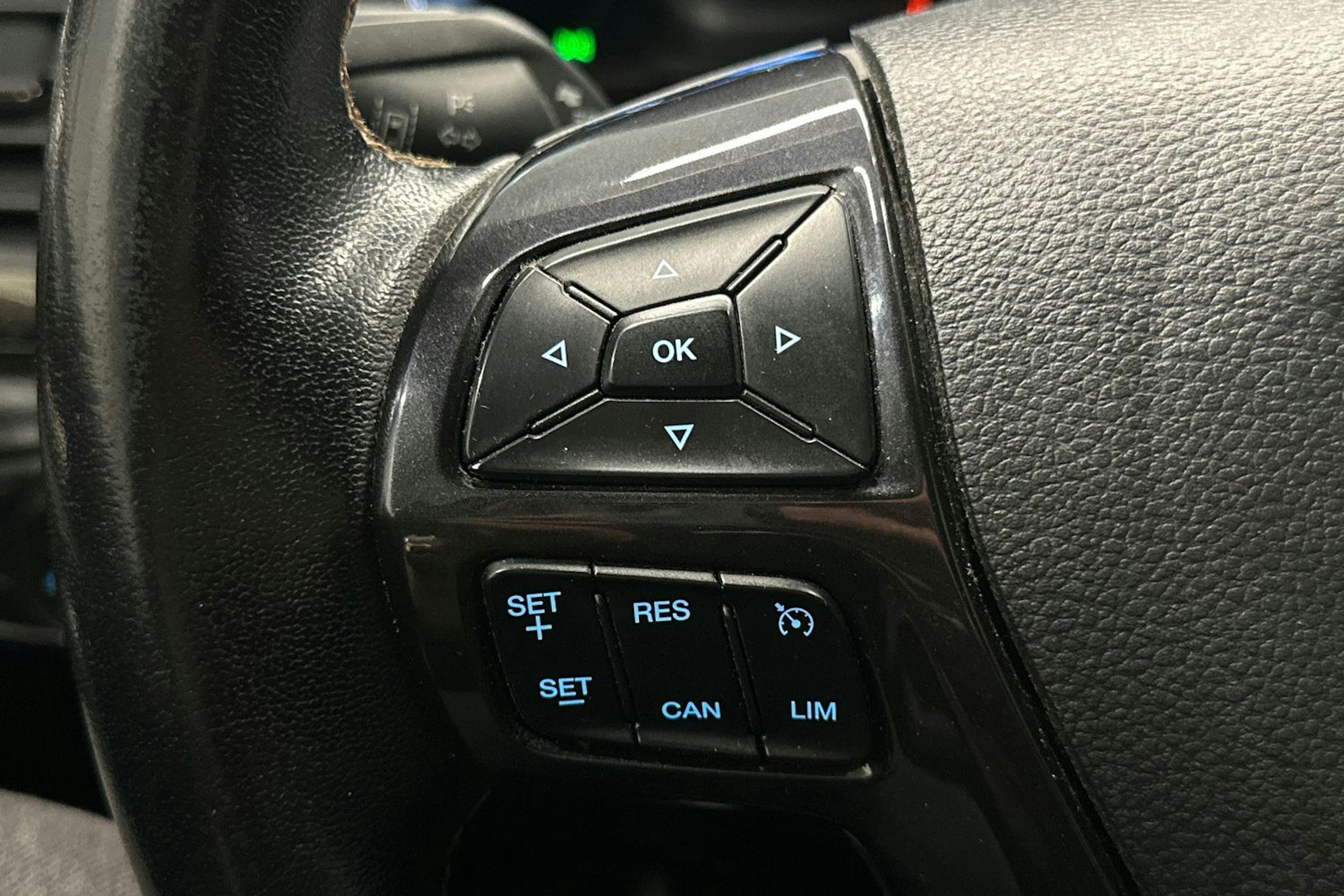 musta Ford Ranger 2021 kuva 17.