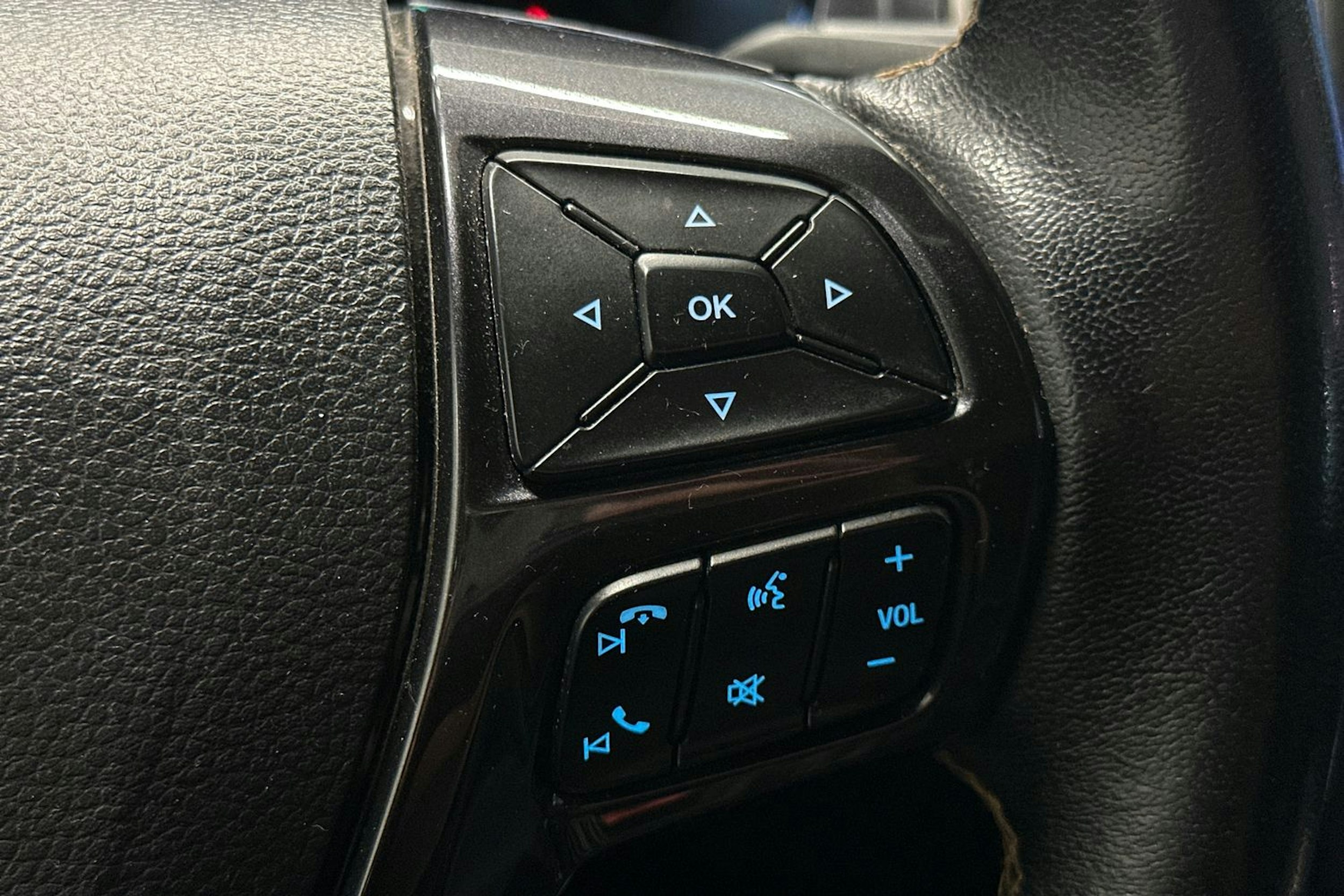 musta Ford Ranger 2021 kuva 18.