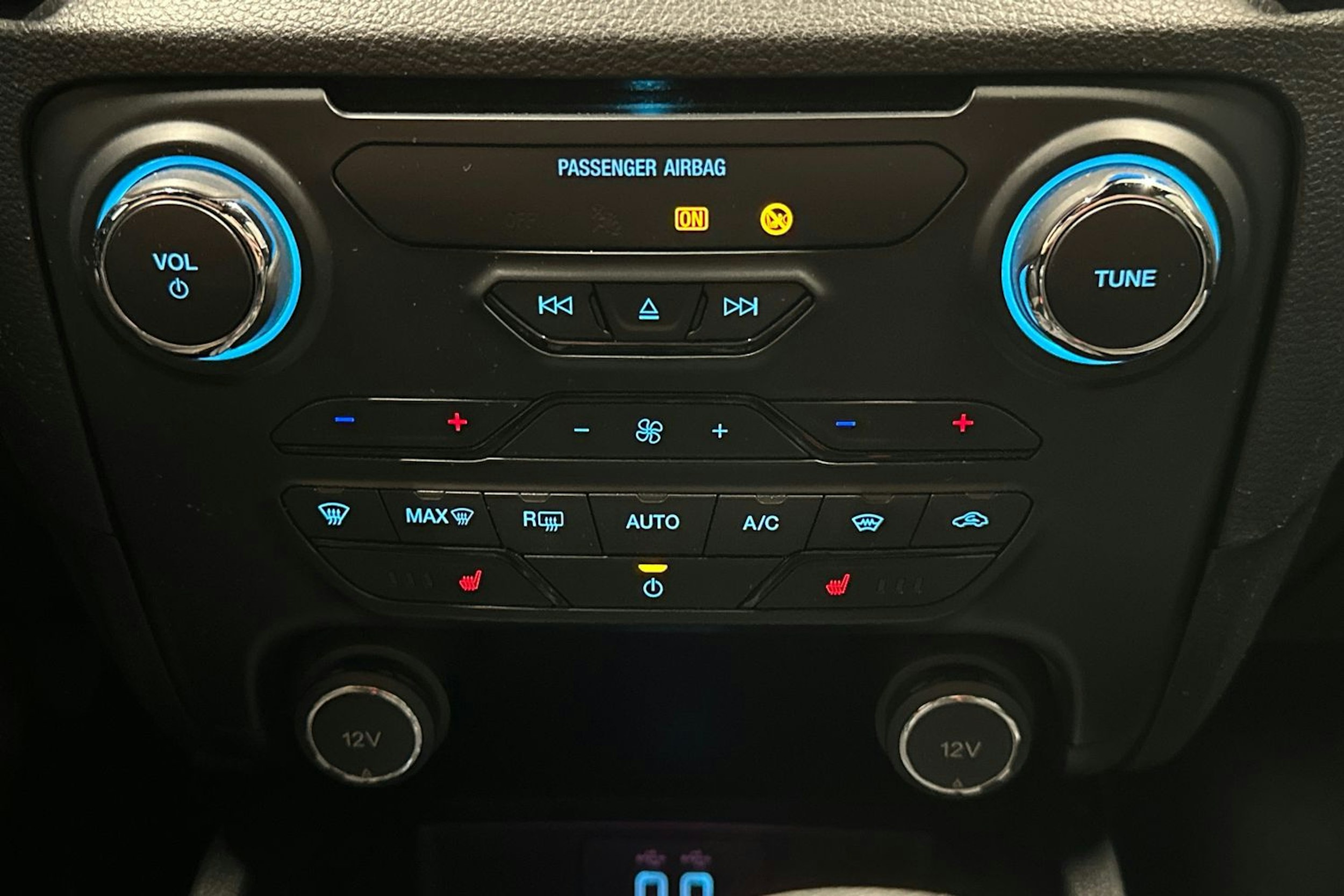 musta Ford Ranger 2021 kuva 24.
