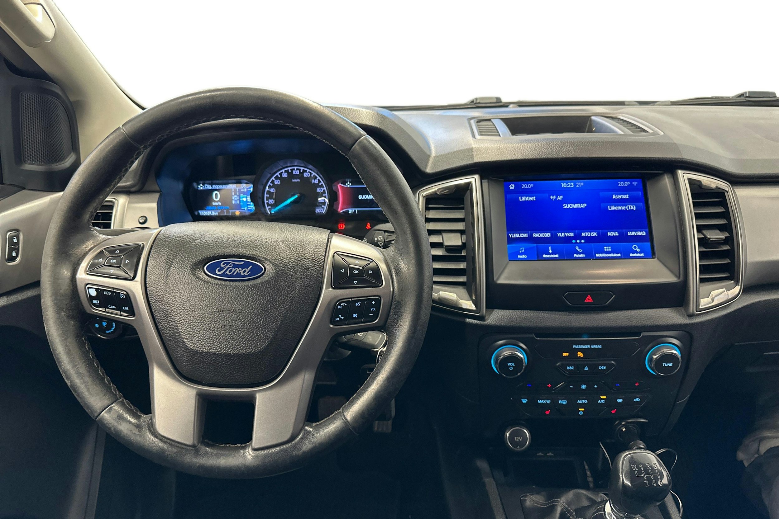 musta Ford Ranger 2021 kuva 7.