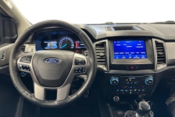 musta Ford Ranger 2021 kuva 7.