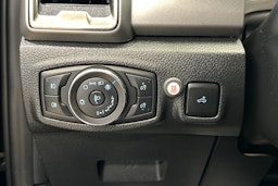 musta Ford Ranger 2021 kuva 11.