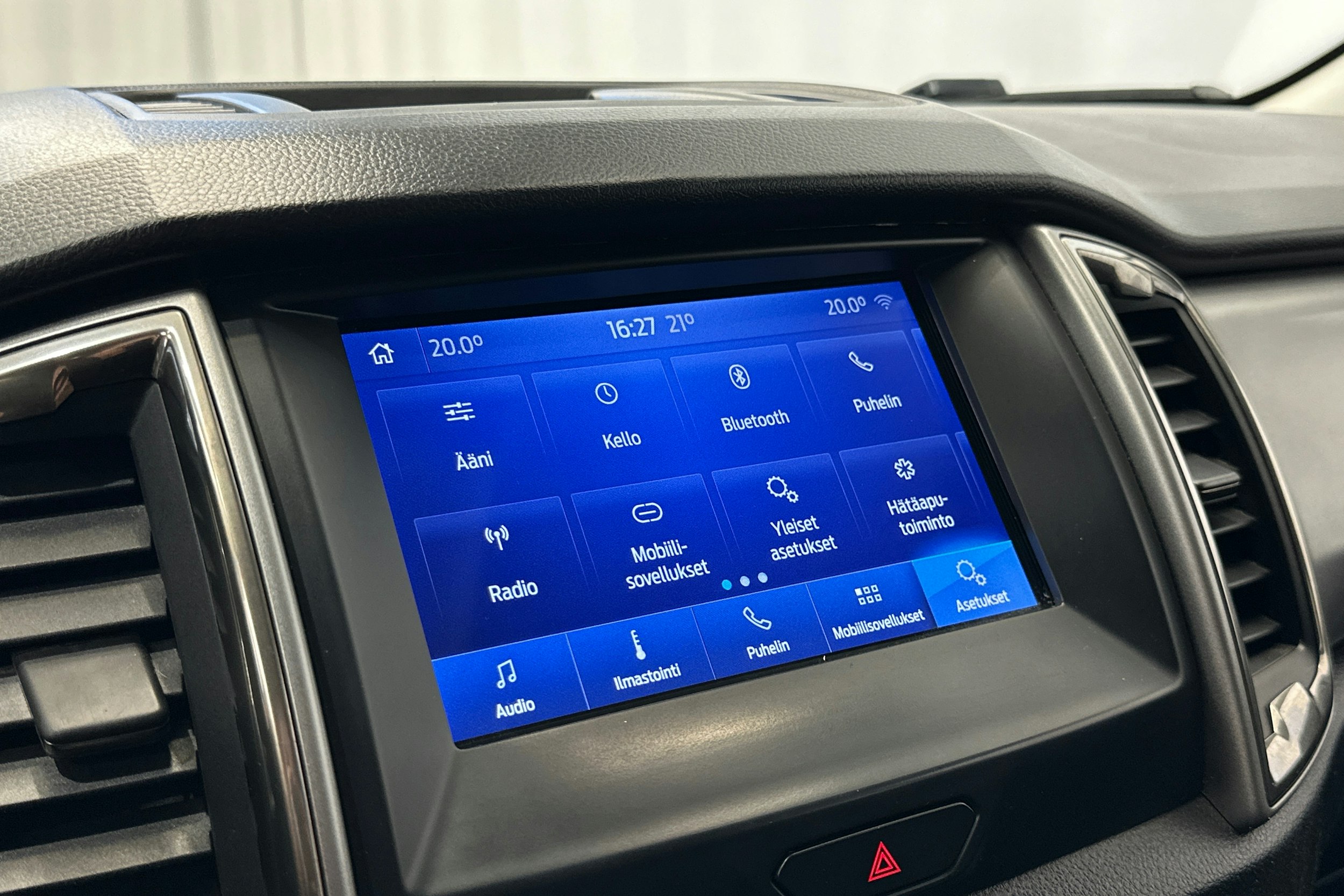 musta Ford Ranger 2021 kuva 18.