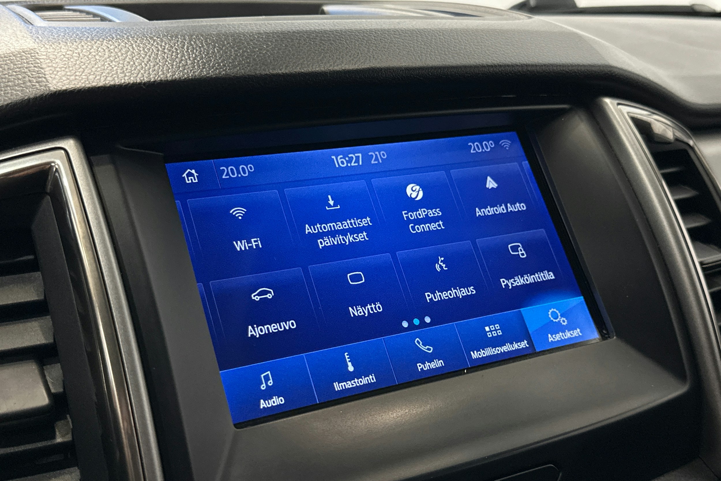 musta Ford Ranger 2021 kuva 19.