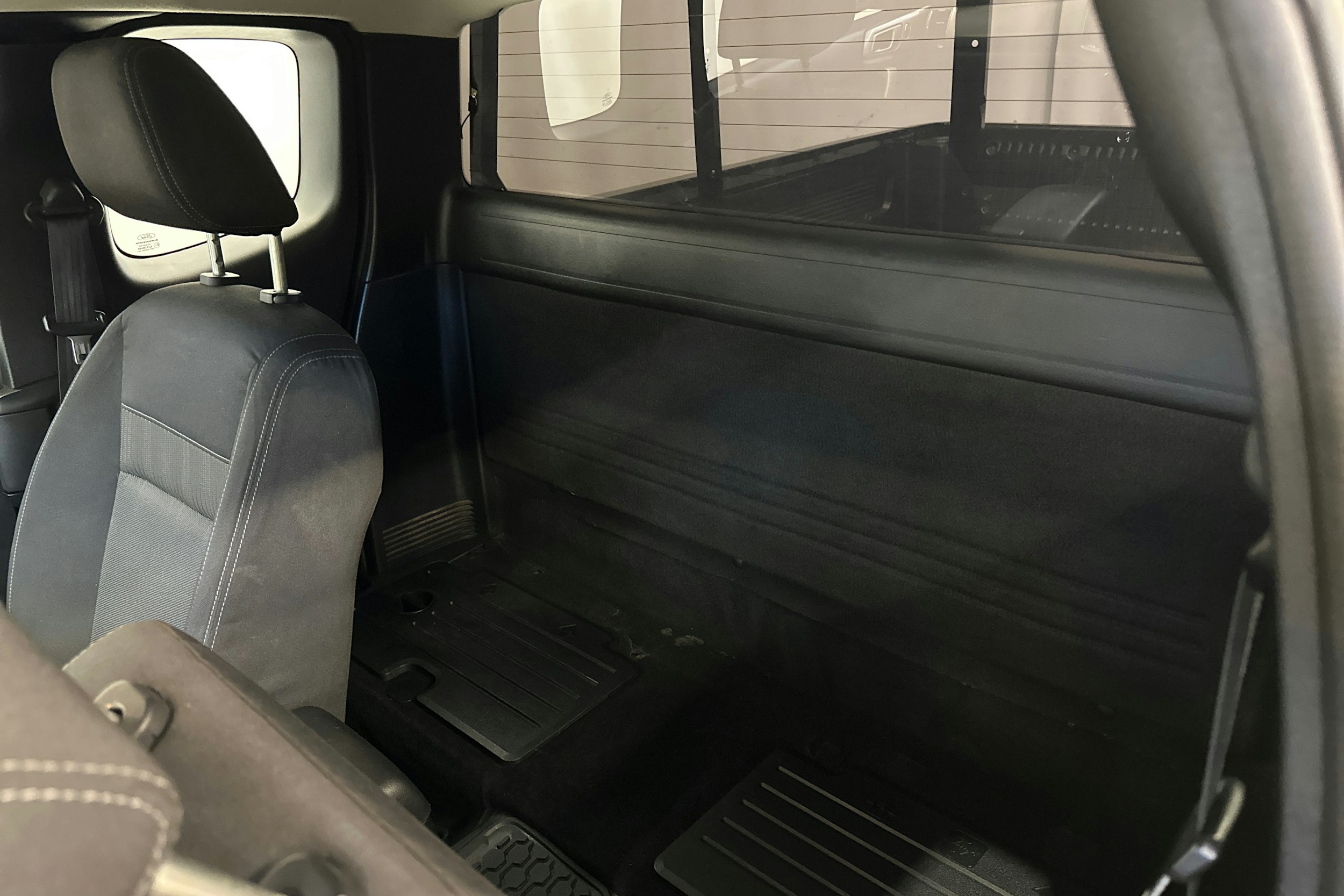 musta Ford Ranger 2021 kuva 24.