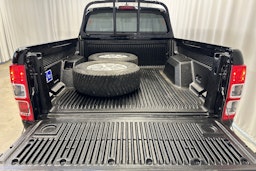 musta Ford Ranger 2021 kuva 26.