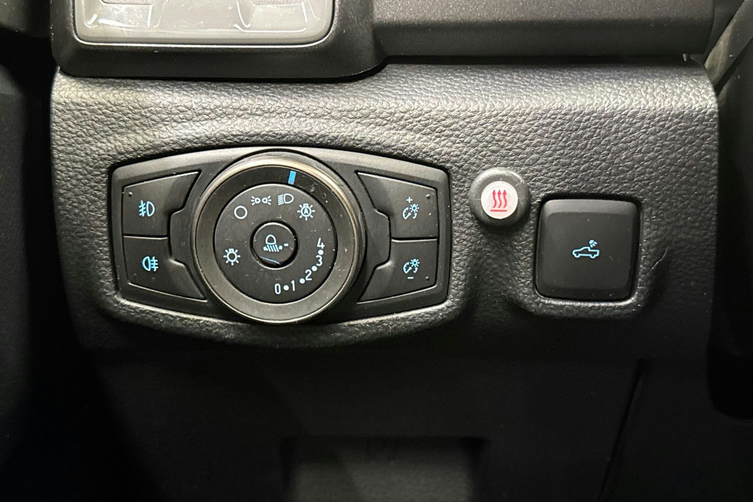 sininen Ford Ranger 2021 kuva 14.