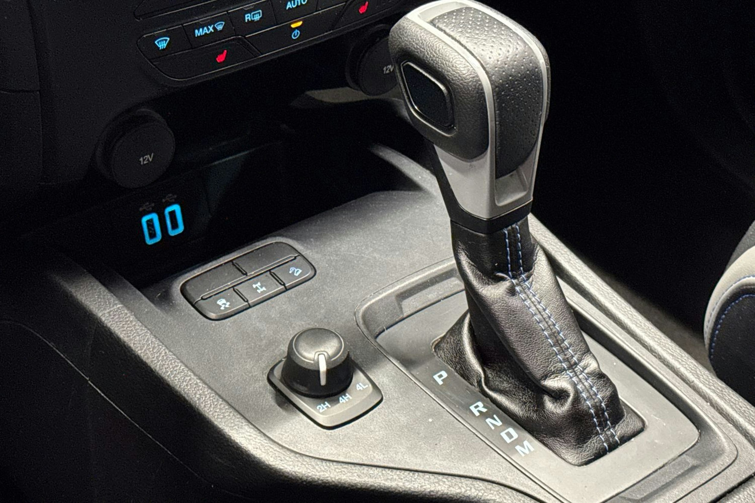 sininen Ford Ranger 2021 kuva 22.
