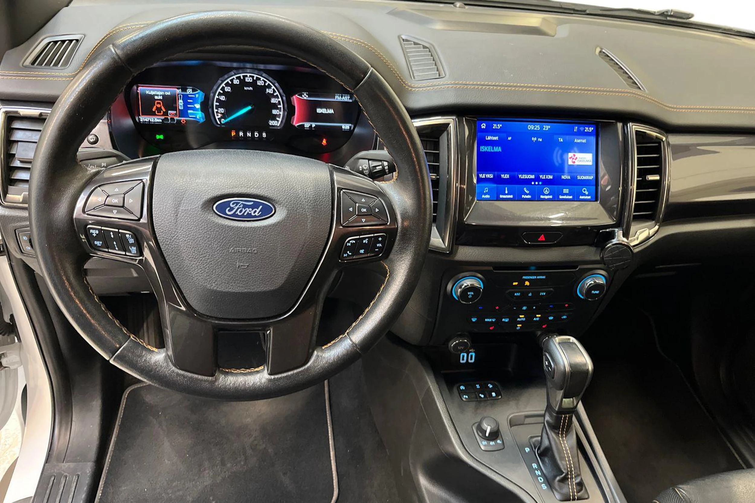 valkoinen Ford Ranger 2021 kuva 9.