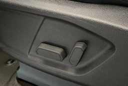 Harmaa Ford RANGER 2021 kuva 11.