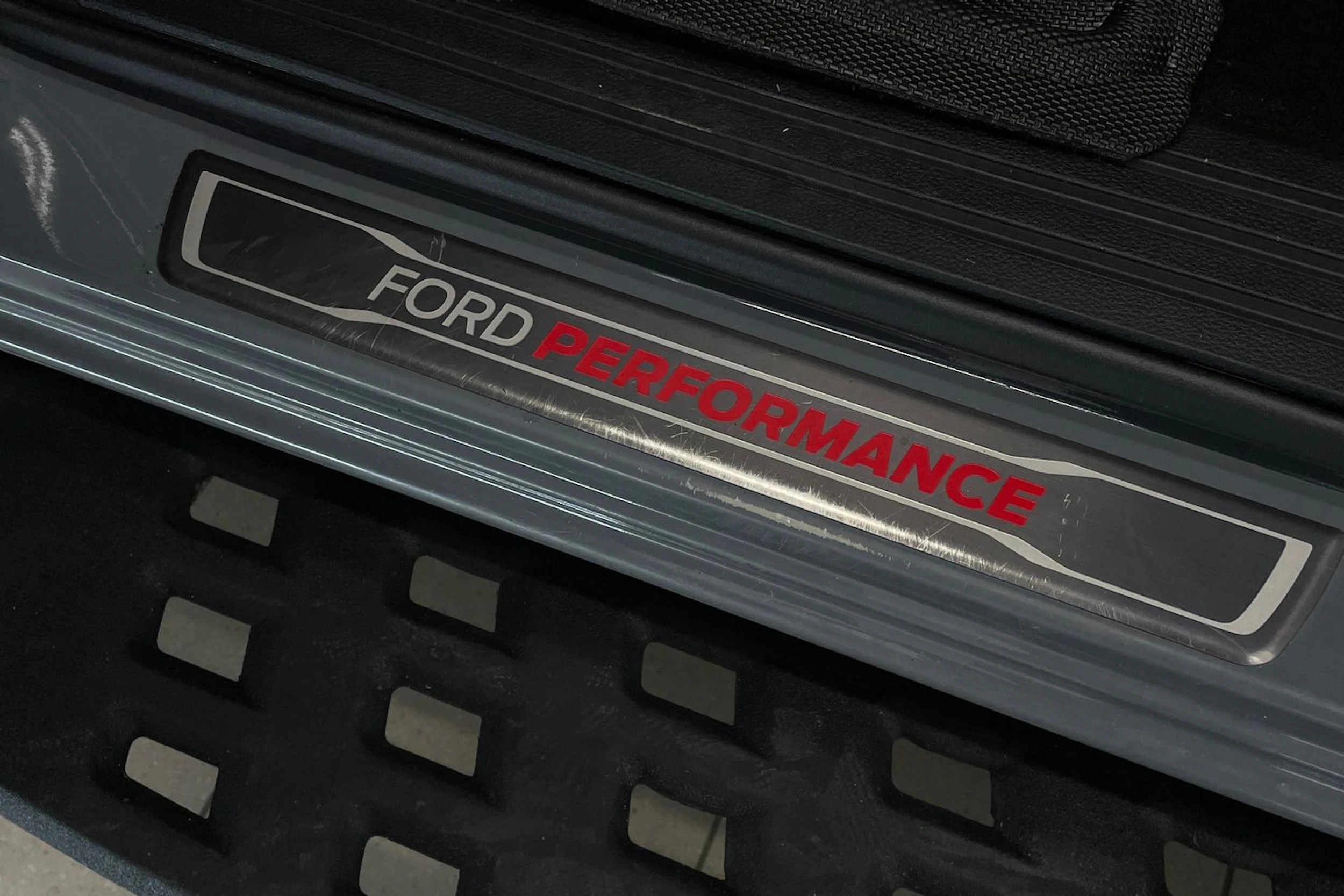 Harmaa Ford RANGER 2021 kuva 13.