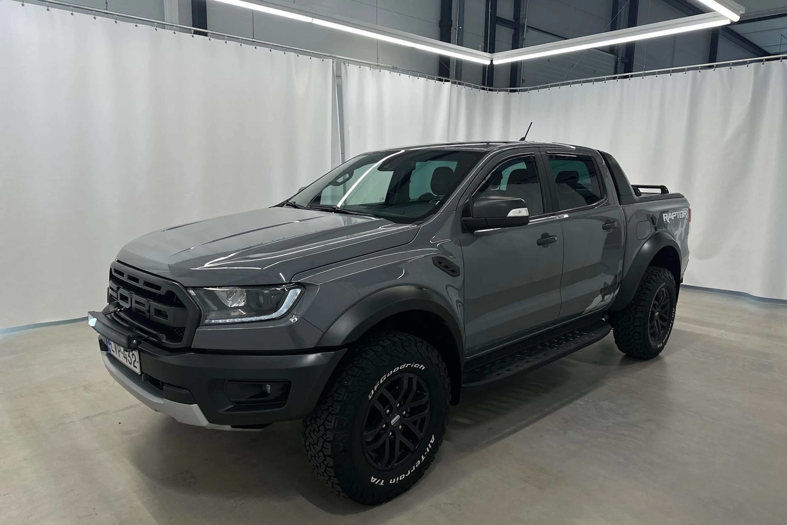 Harmaa Ford RANGER 2021 kuva 36.