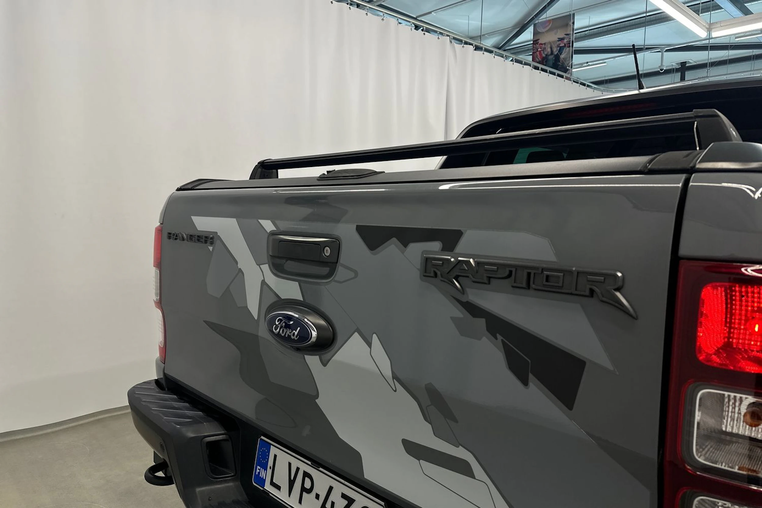 Harmaa Ford RANGER 2021 kuva 38.