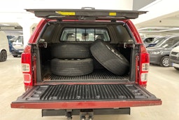 punainen Ford Ranger 2021 kuva 17.