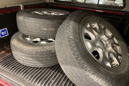 punainen Ford Ranger 2021 kuva 18.