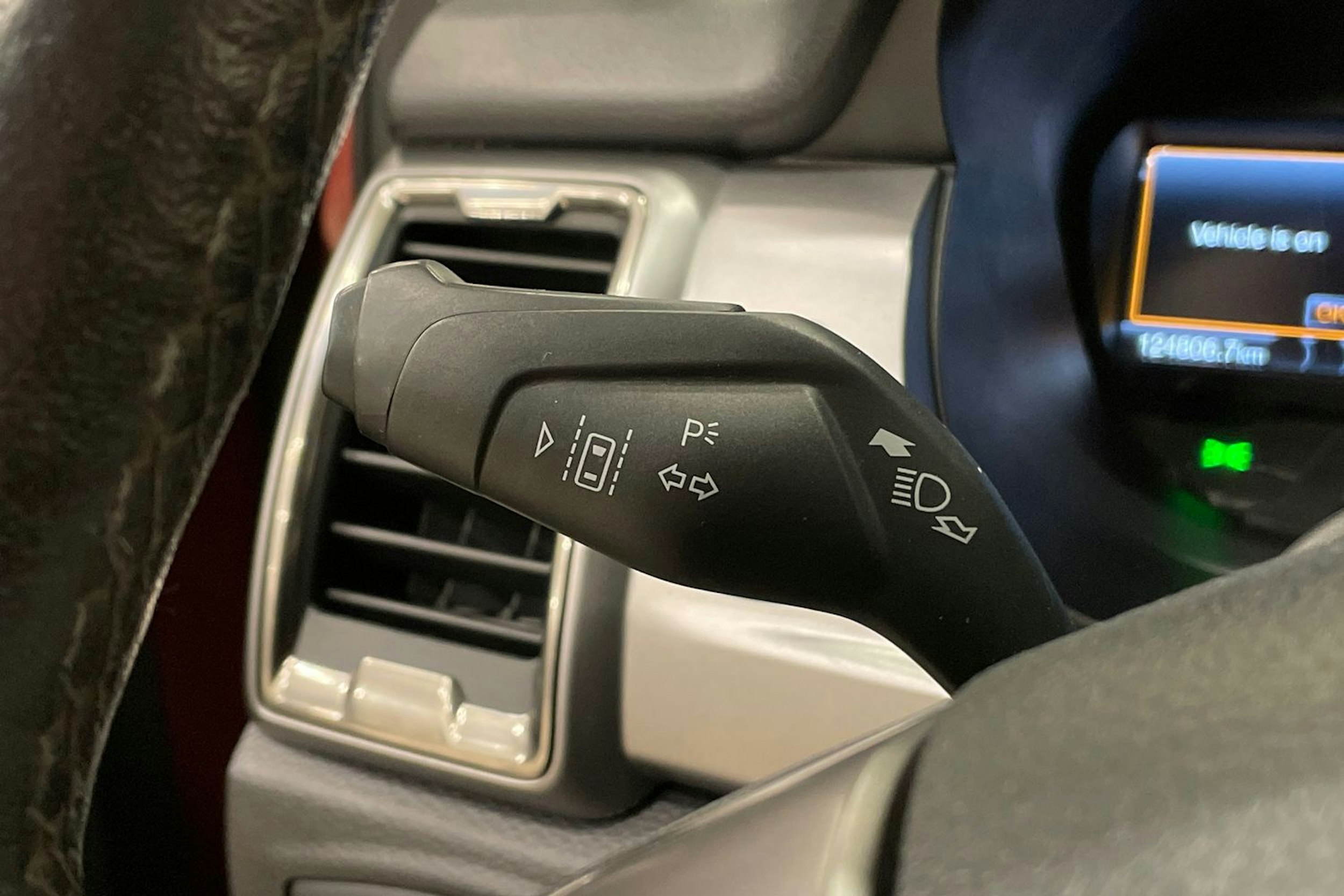 punainen Ford Ranger 2021 kuva 22.