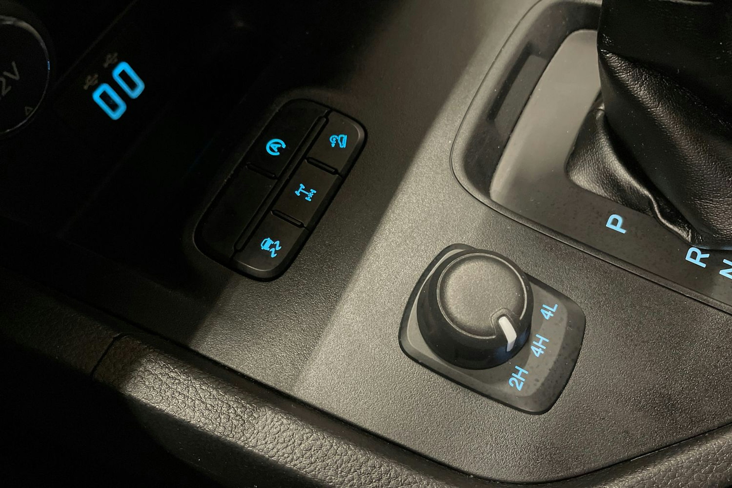 punainen Ford Ranger 2021 kuva 24.