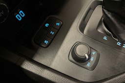 punainen Ford Ranger 2021 kuva 24.