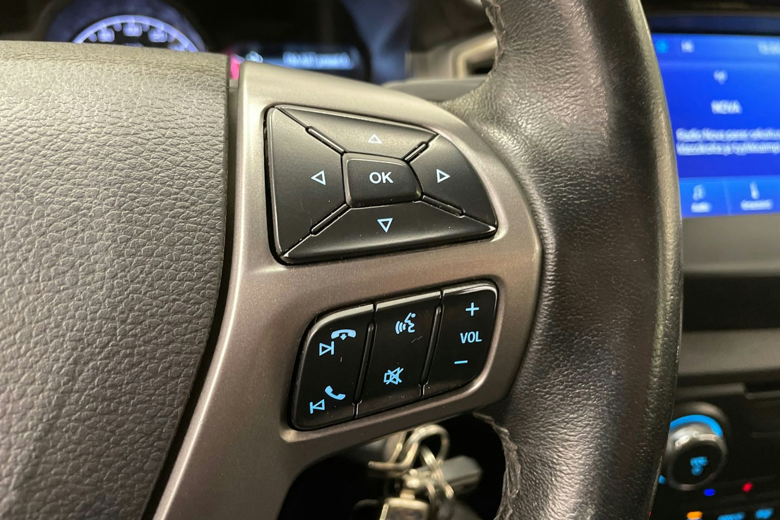 punainen Ford Ranger 2021 kuva 31.