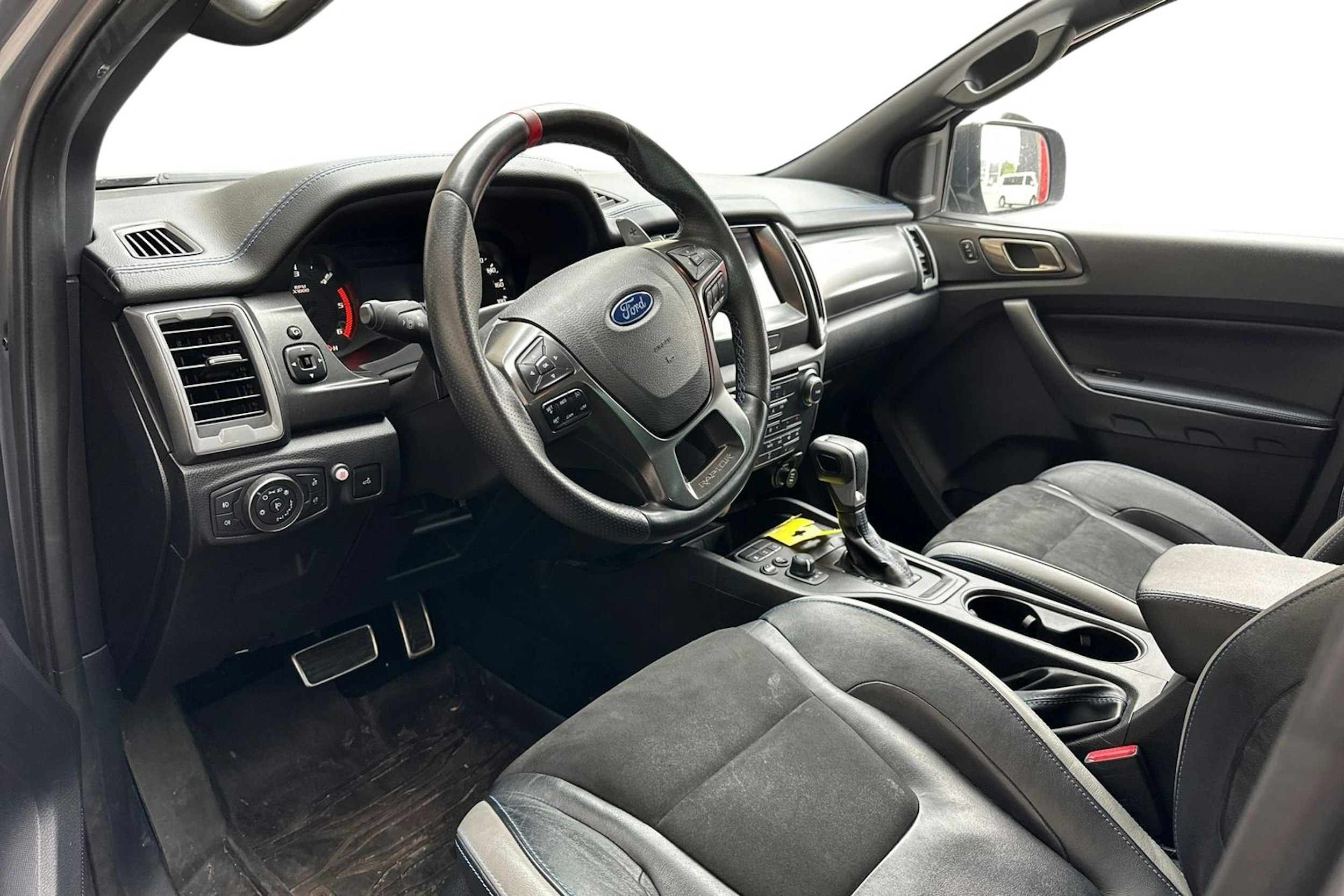 Harmaa Ford RANGER 2021 kuva 3.