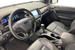 oranssi Ford Ranger 2021 kuva 6.