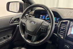 oranssi Ford Ranger 2021 kuva 10.
