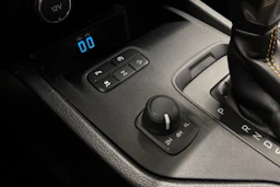 oranssi Ford Ranger 2021 kuva 21.