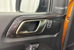 oranssi Ford Ranger 2021 kuva 24.