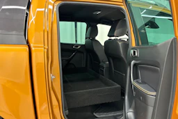 oranssi Ford Ranger 2021 kuva 25.