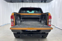 oranssi Ford Ranger 2021 kuva 27.