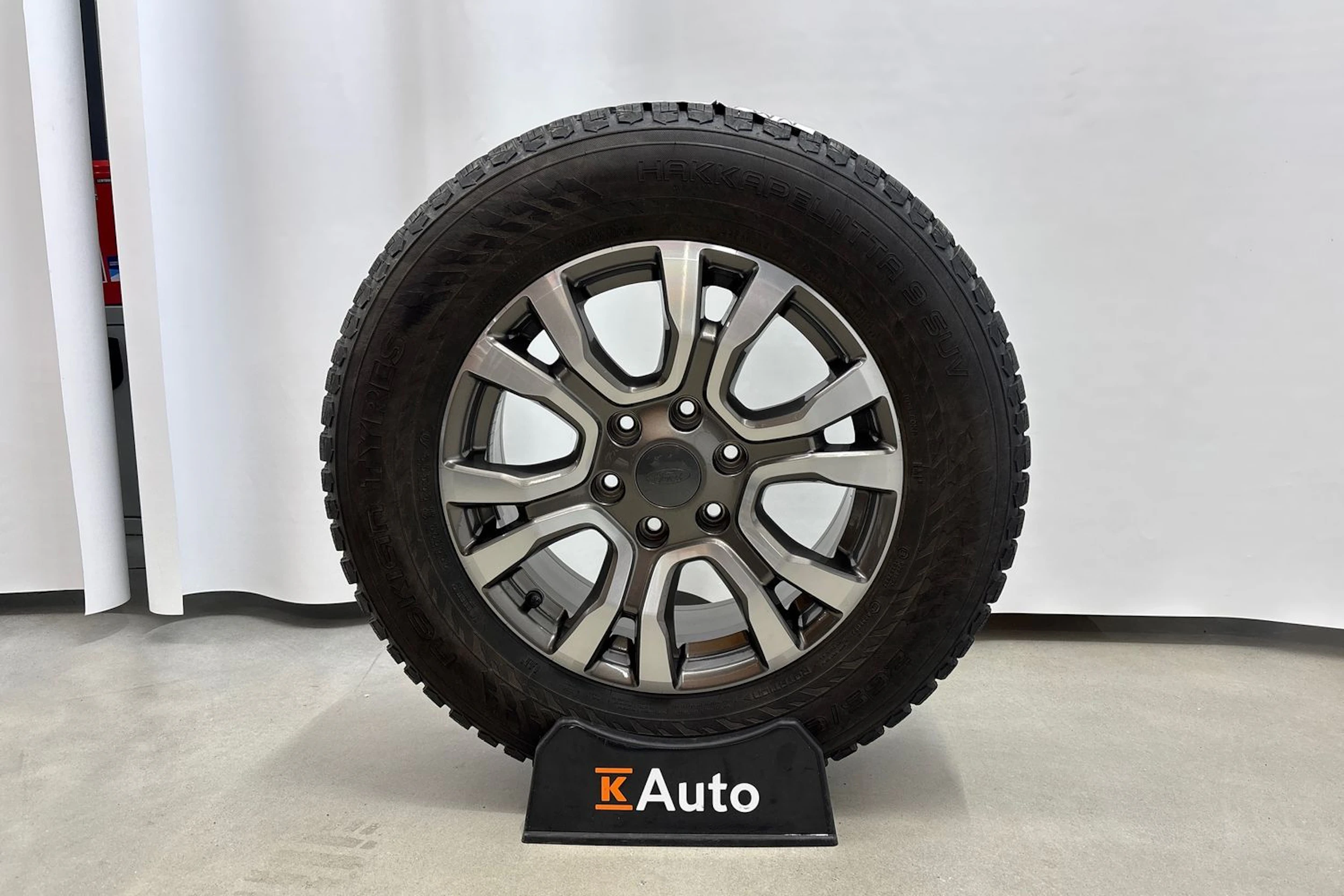 oranssi Ford Ranger 2021 kuva 28.
