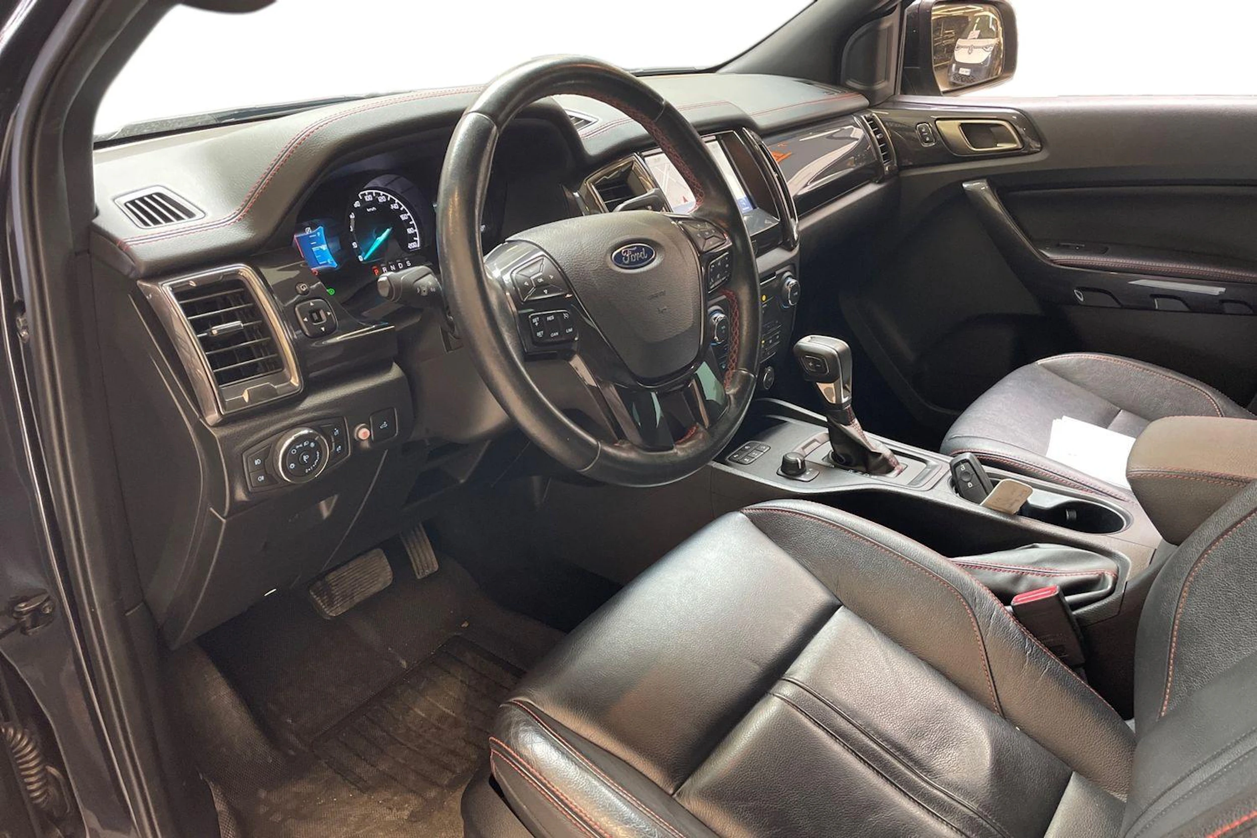 harmaa Ford Ranger 2021 kuva 3.