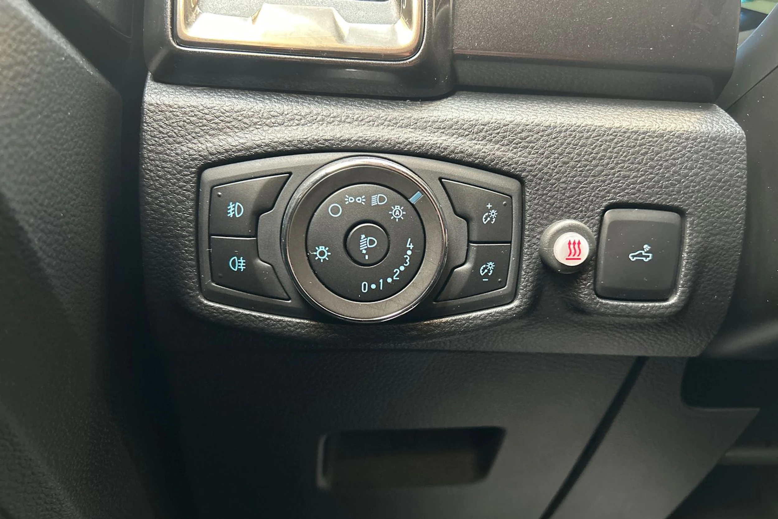 harmaa Ford Ranger 2021 kuva 17.