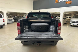 harmaa Ford Ranger 2021 kuva 18.