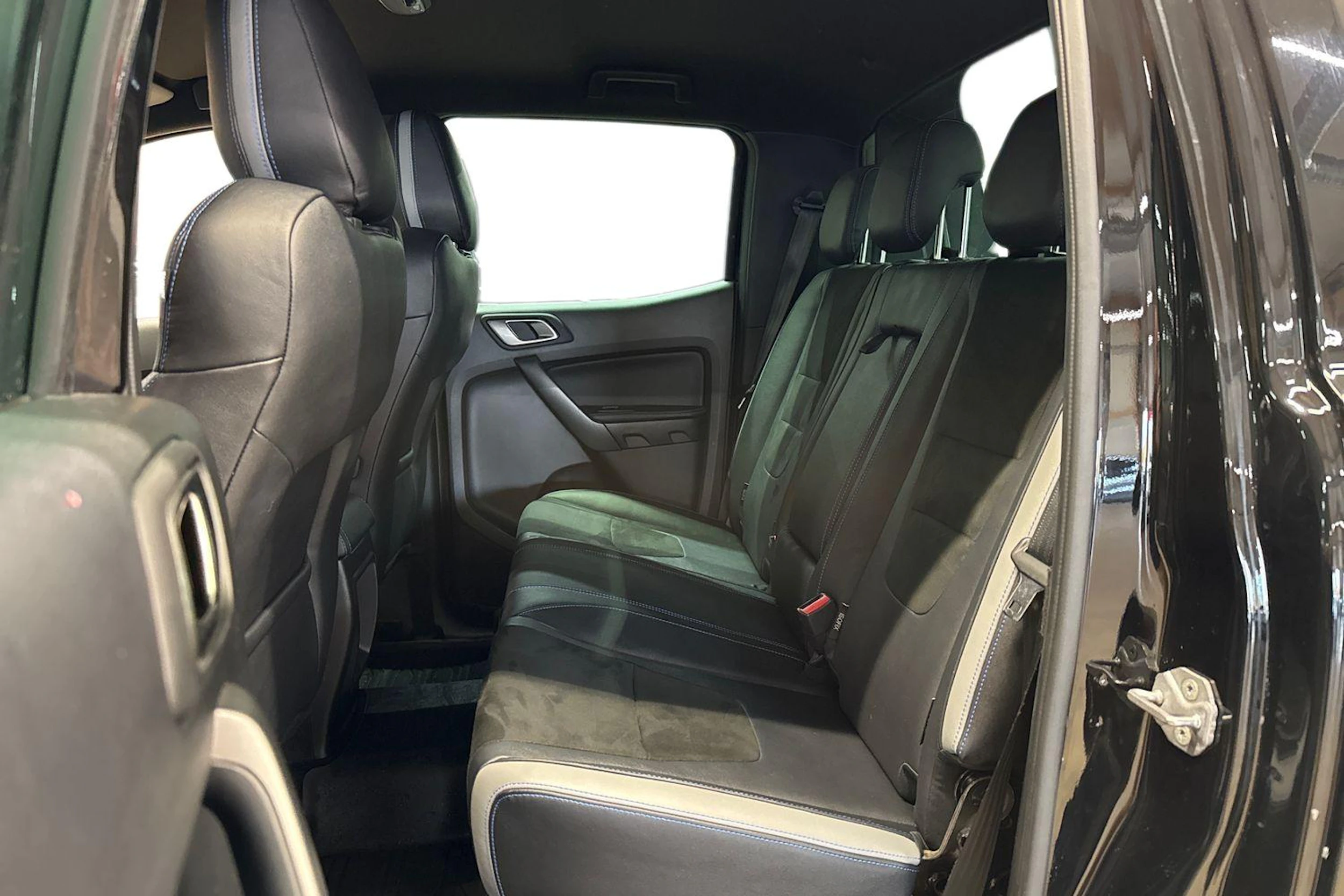 musta Ford Ranger 2021 kuva 11.