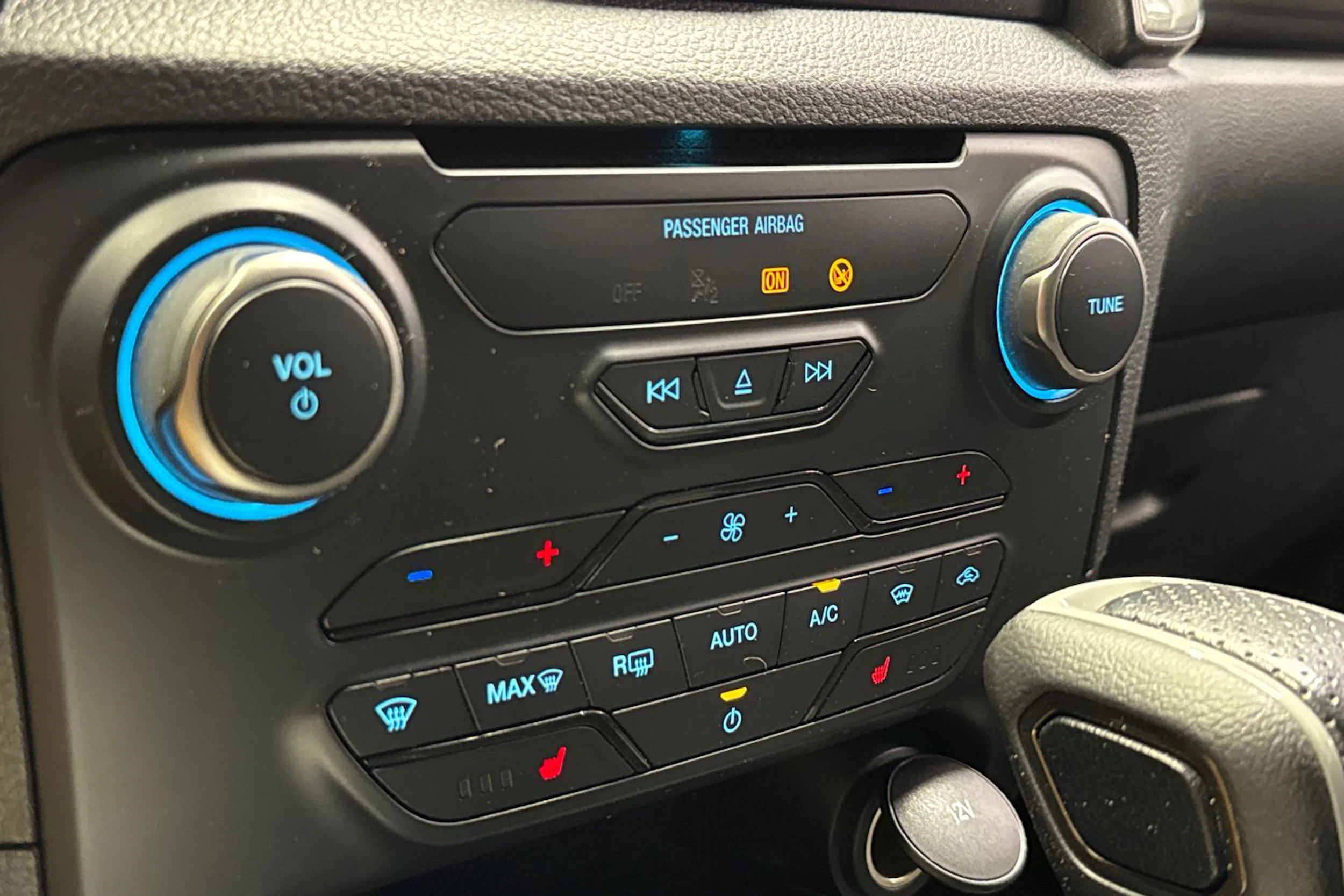 musta Ford Ranger 2021 kuva 24.