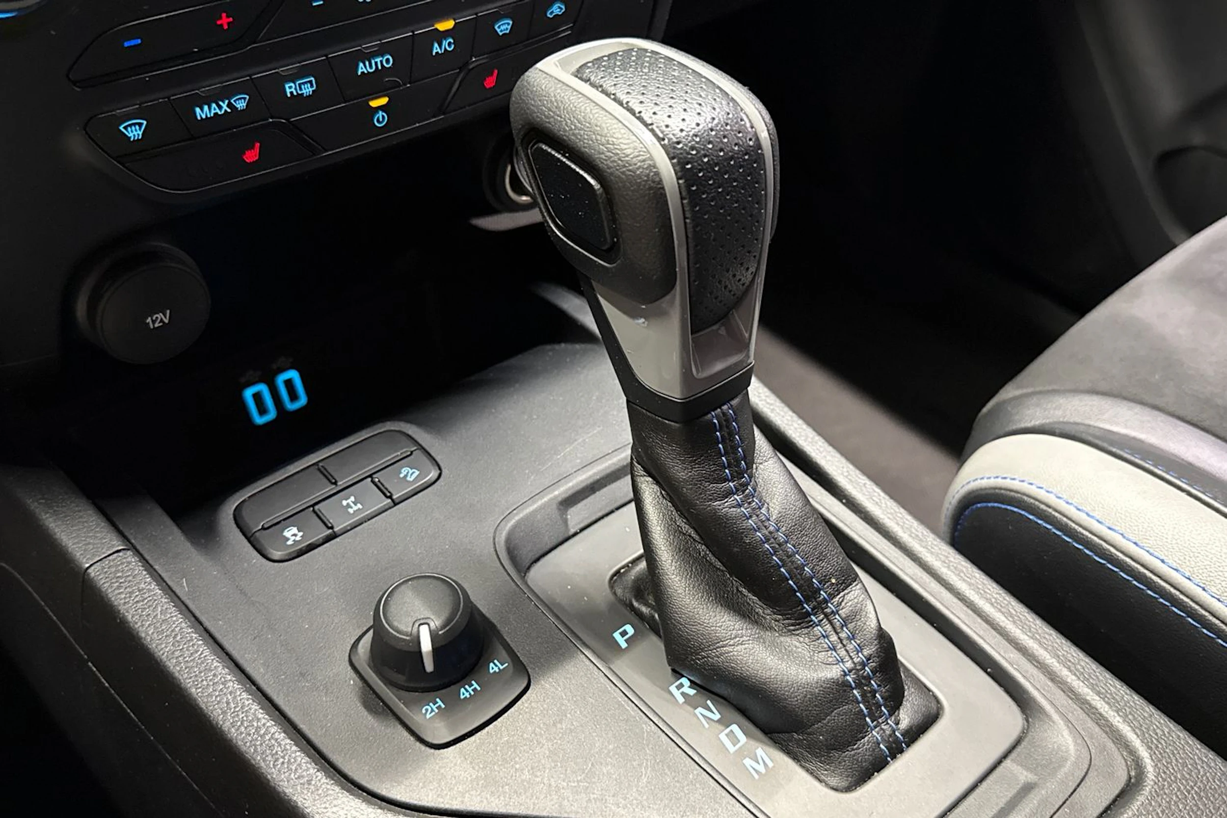 musta Ford Ranger 2021 kuva 25.