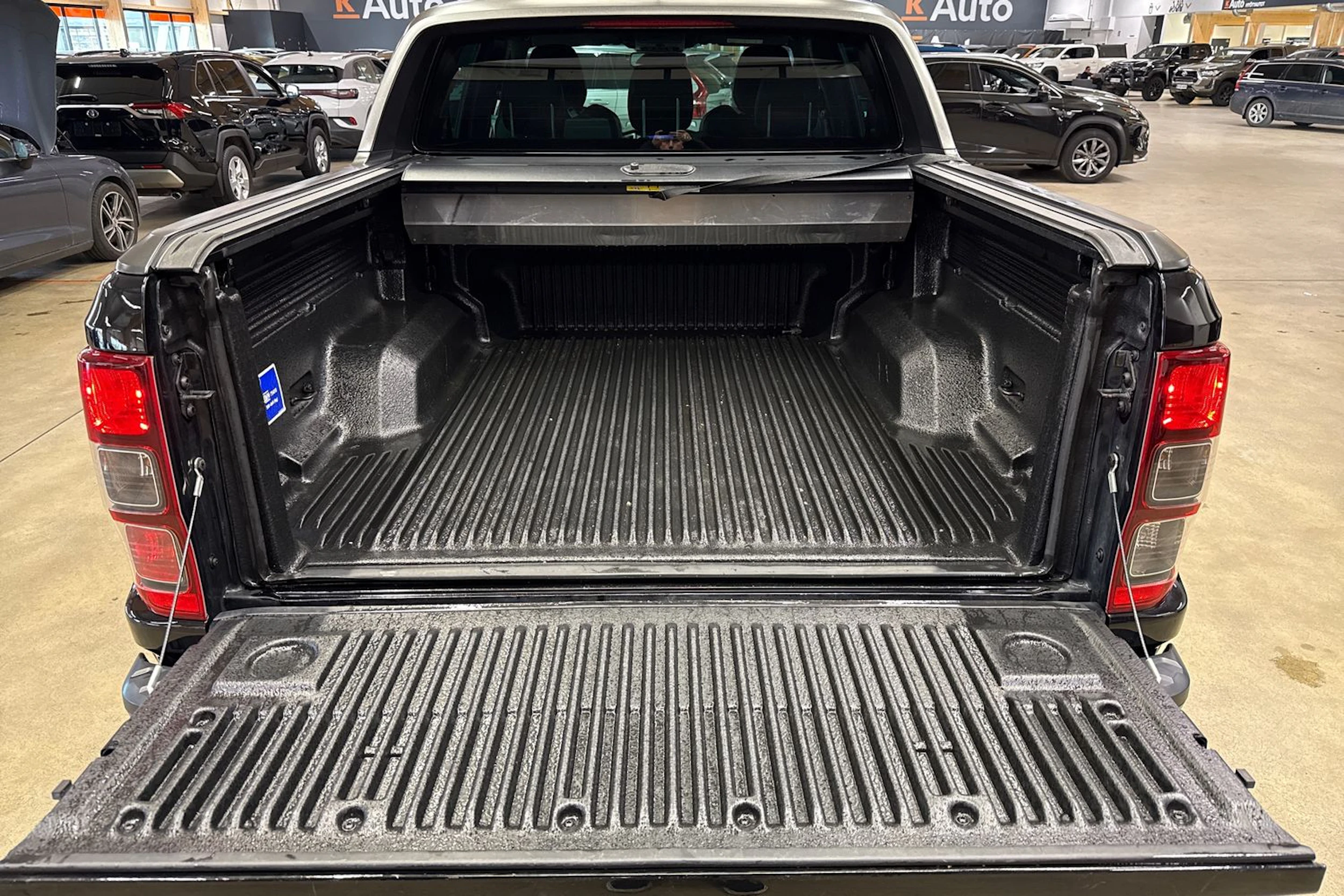 musta Ford Ranger 2021 kuva 28.