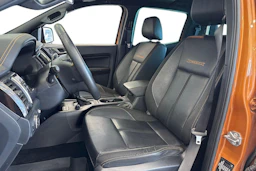oranssi Ford Ranger 2022 kuva 11.