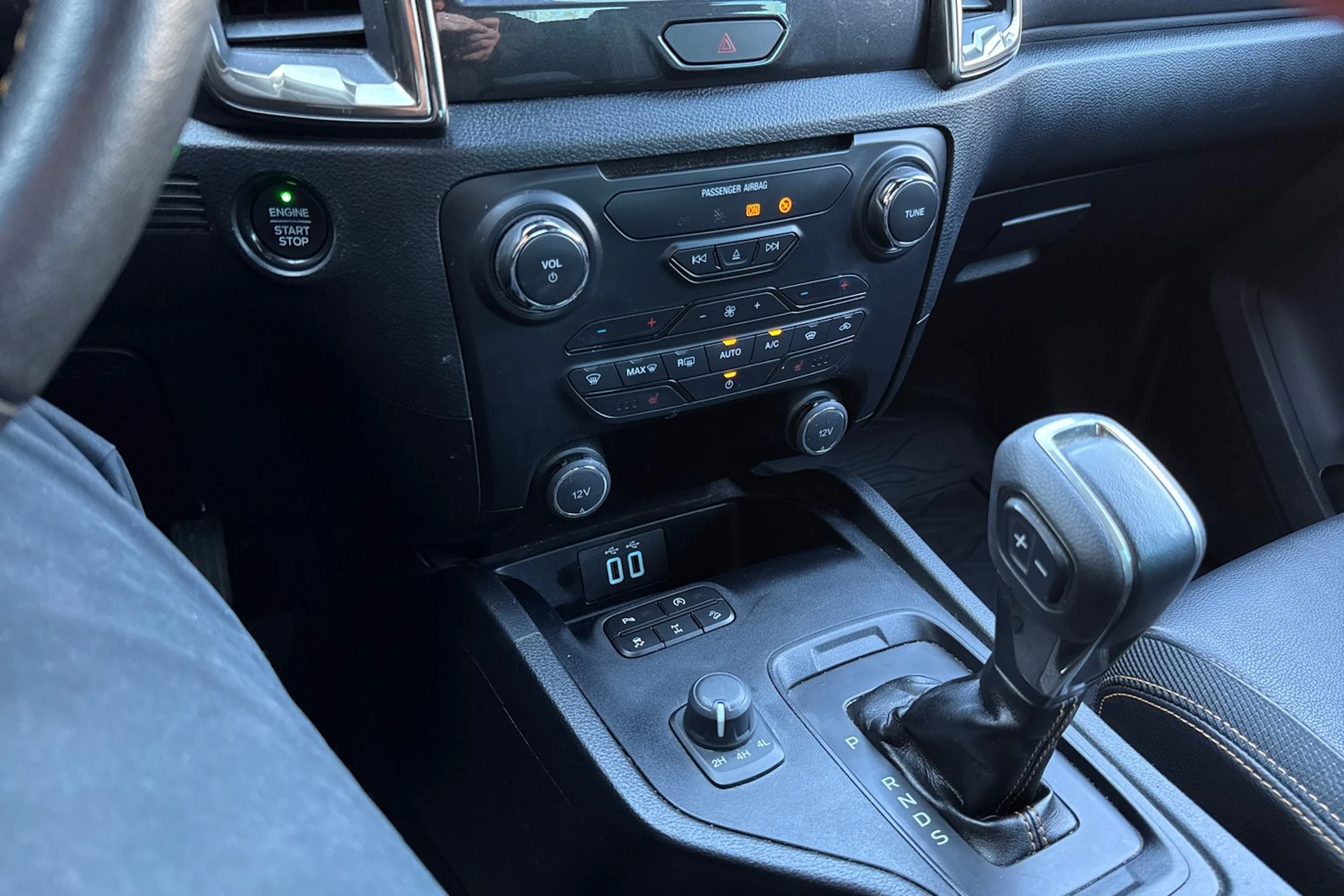 oranssi Ford Ranger 2022 kuva 20.