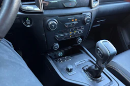 oranssi Ford Ranger 2022 kuva 20.