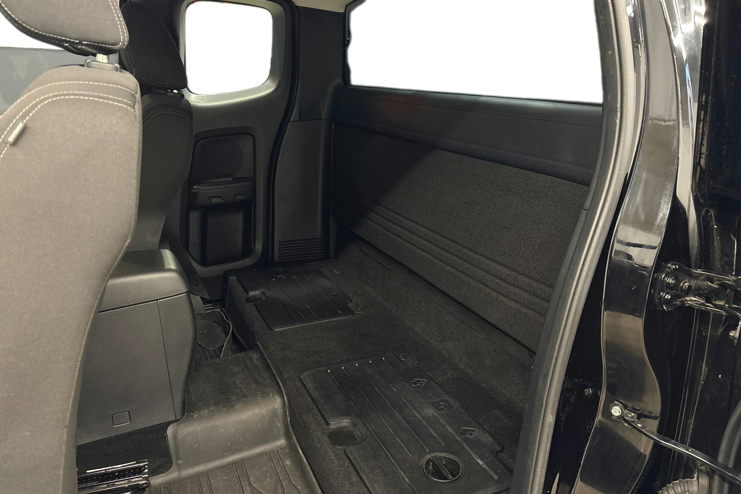 musta Ford Ranger 2022 kuva 12.