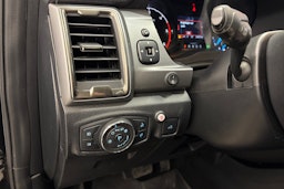 musta Ford Ranger 2022 kuva 18.