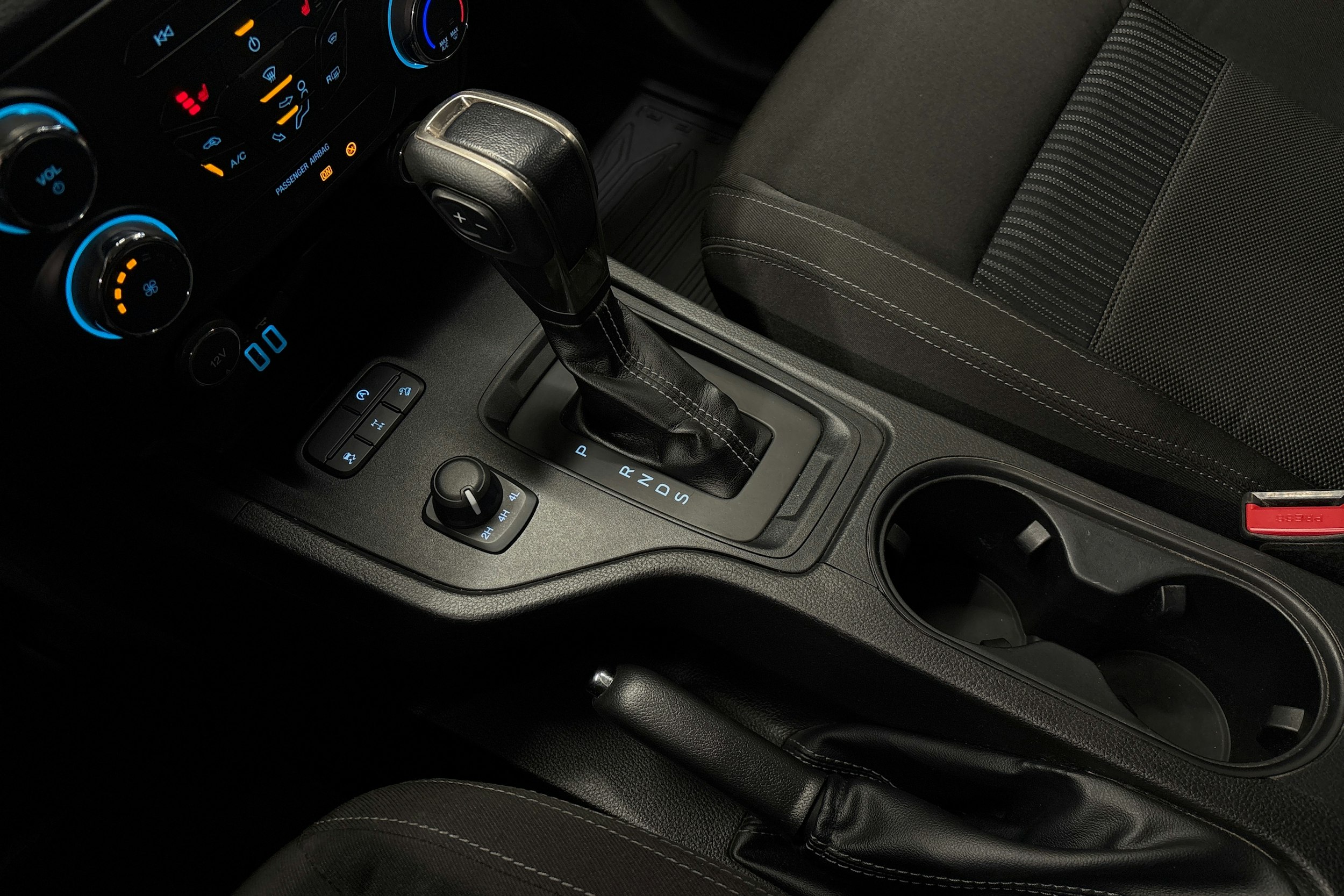 musta Ford Ranger 2022 kuva 20.