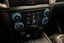 musta Ford Ranger 2022 kuva 21.