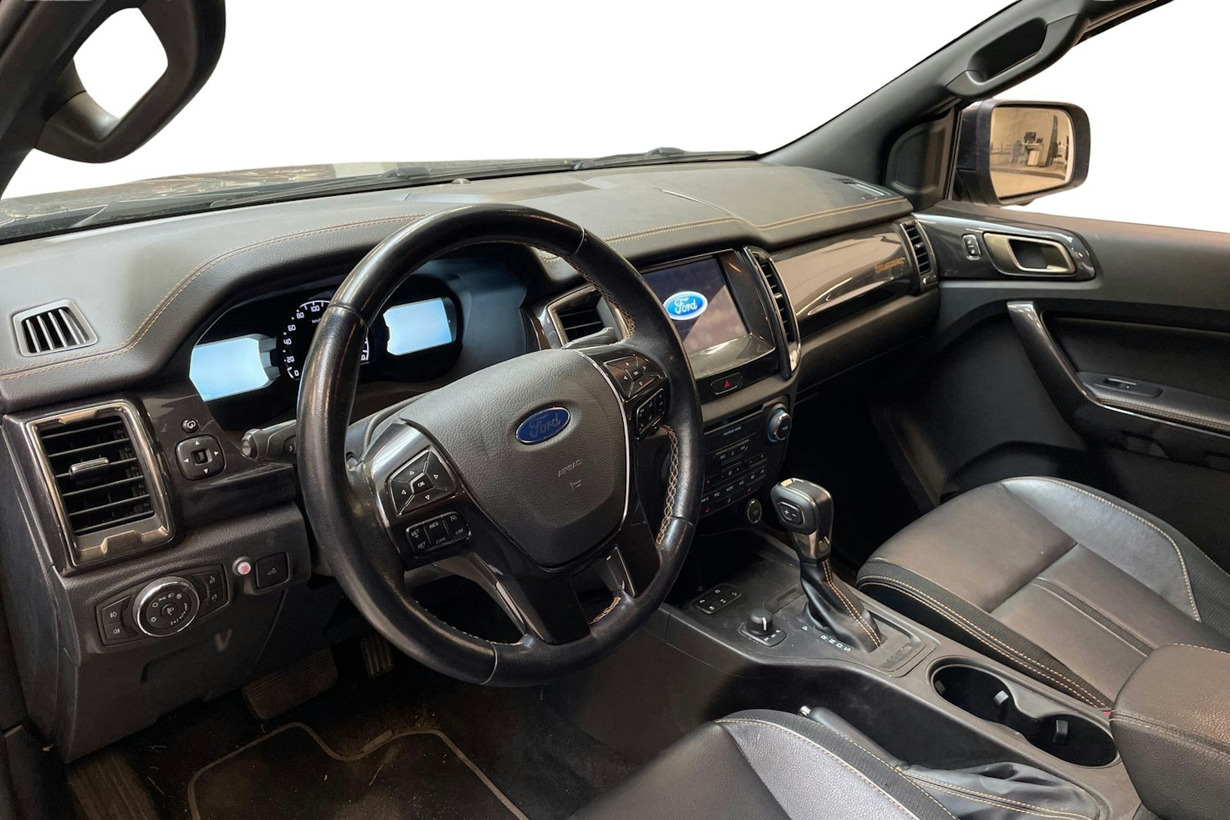 harmaa Ford Ranger 2022 kuva 3.