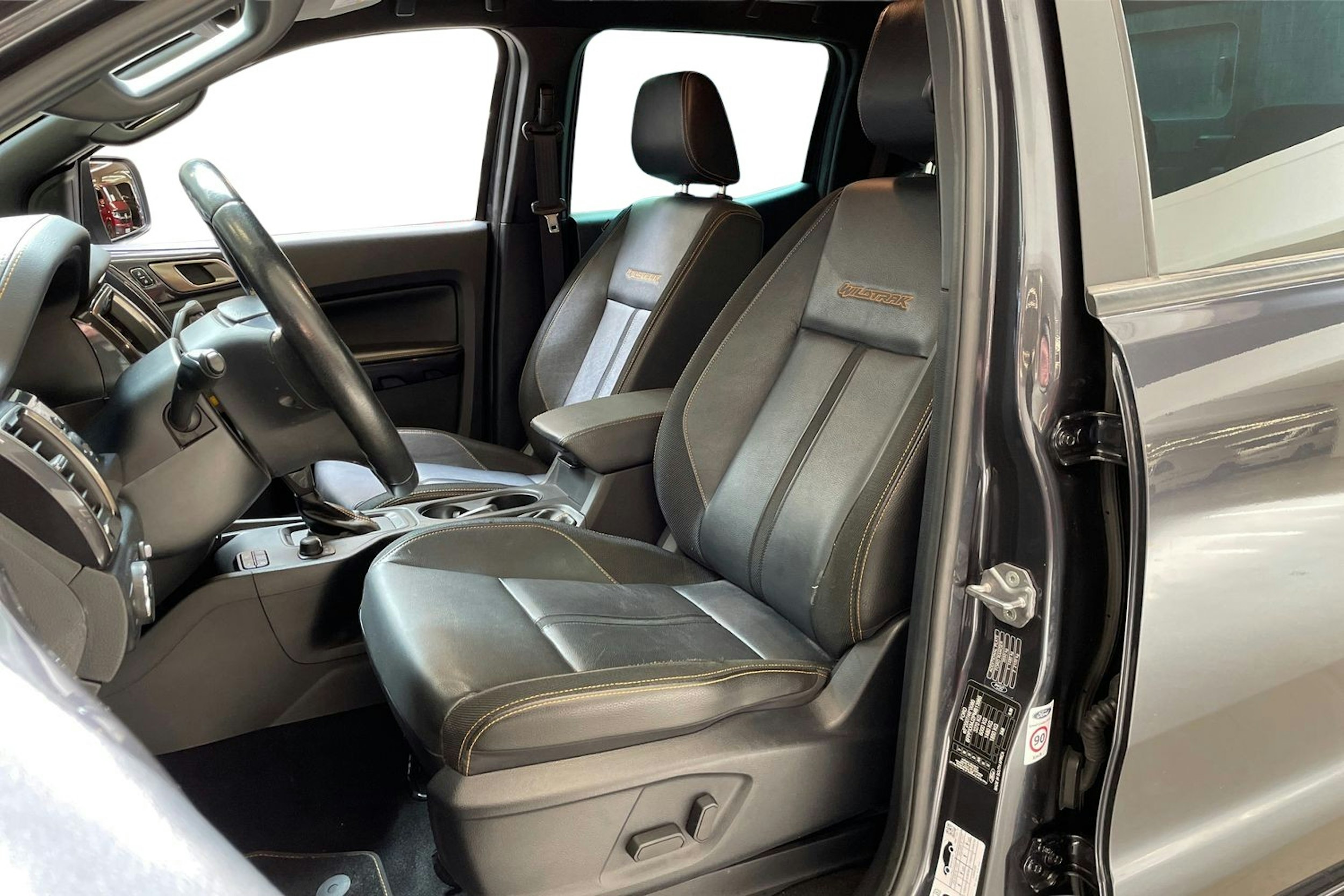 harmaa Ford Ranger 2022 kuva 7.