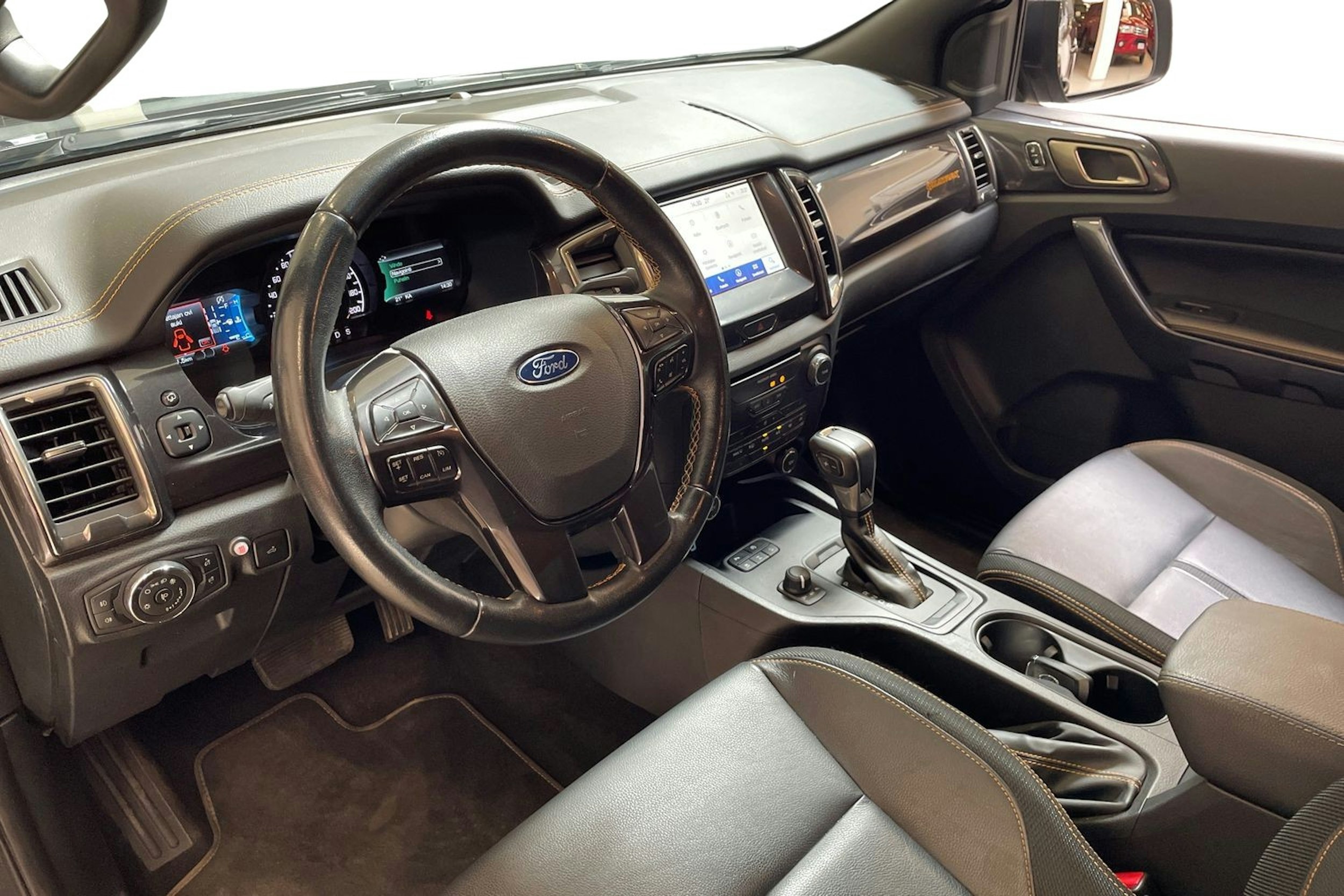 harmaa Ford Ranger 2022 kuva 9.