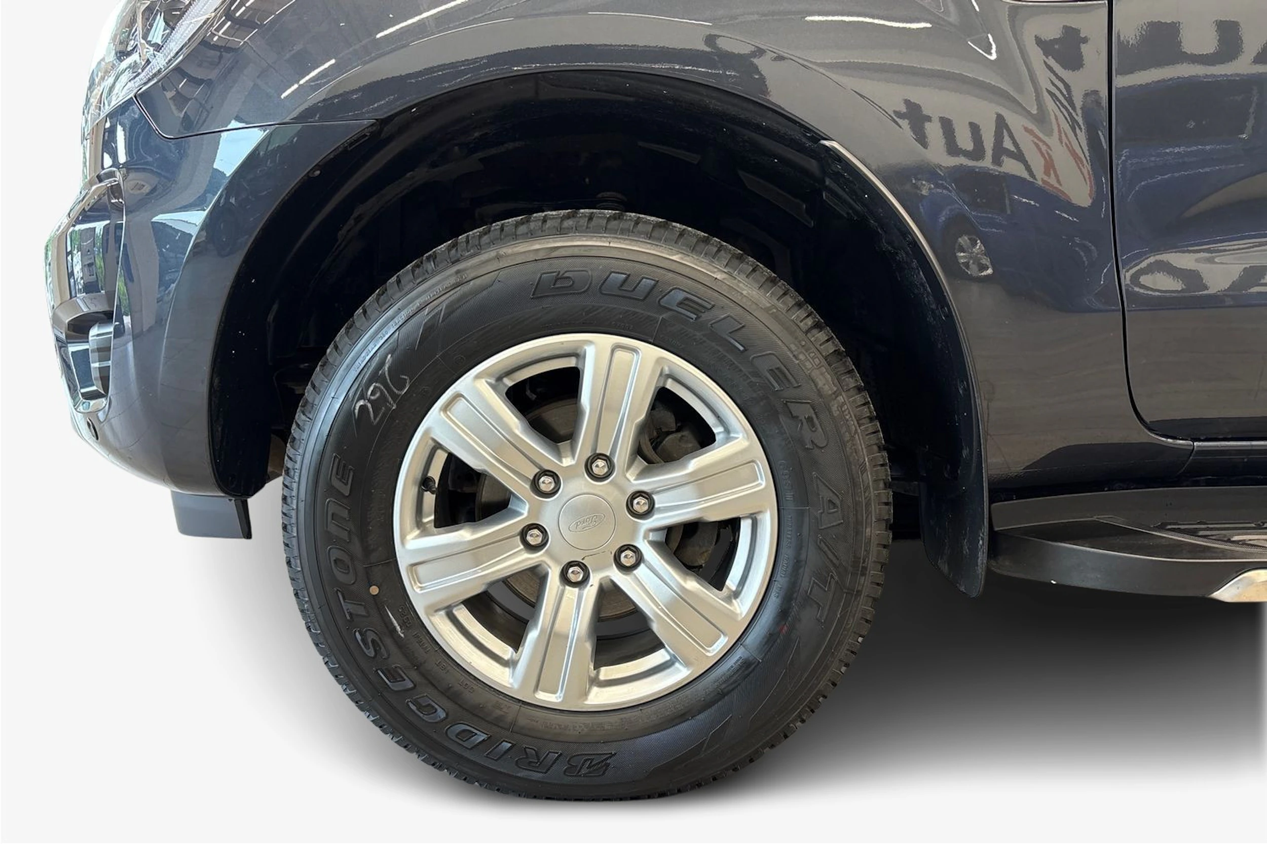 harmaa Ford Ranger 2022 kuva 9.